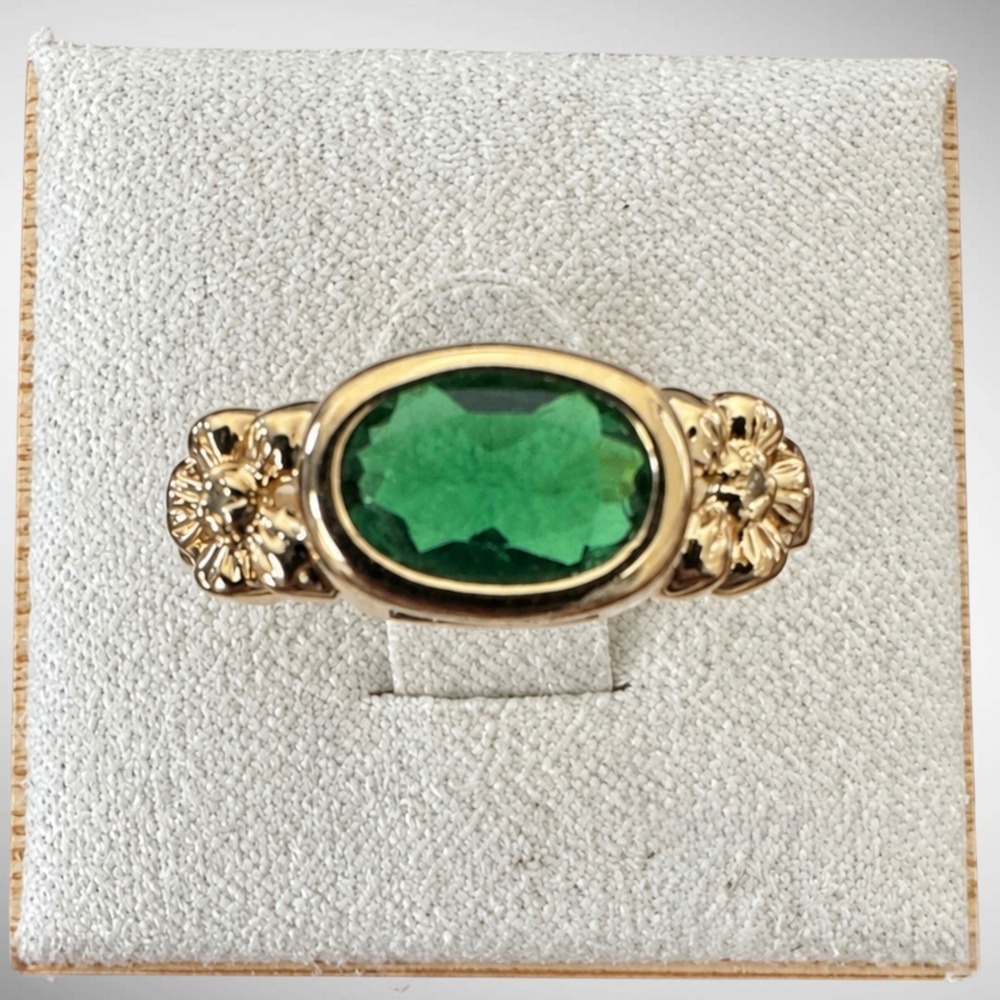 Camrose Kross JBK Jacqueline Kennedy Simulated Emerald Ring Size 6 Vintage